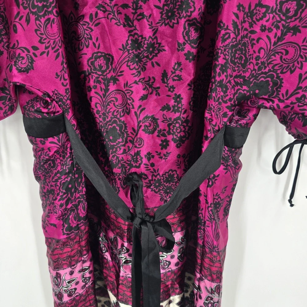 Torrid Blouse Womens Size 1‎ Black Pink Flowers Tunic Tie